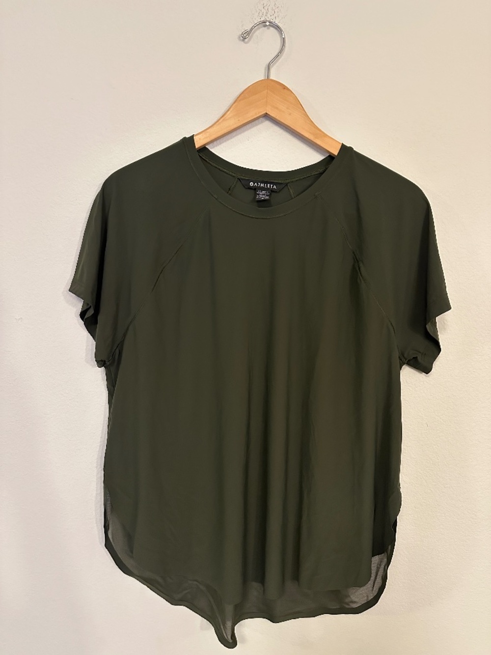 Athleta Ultimate Mesh Tee Olive Green Women's L Short Sleeve 850933